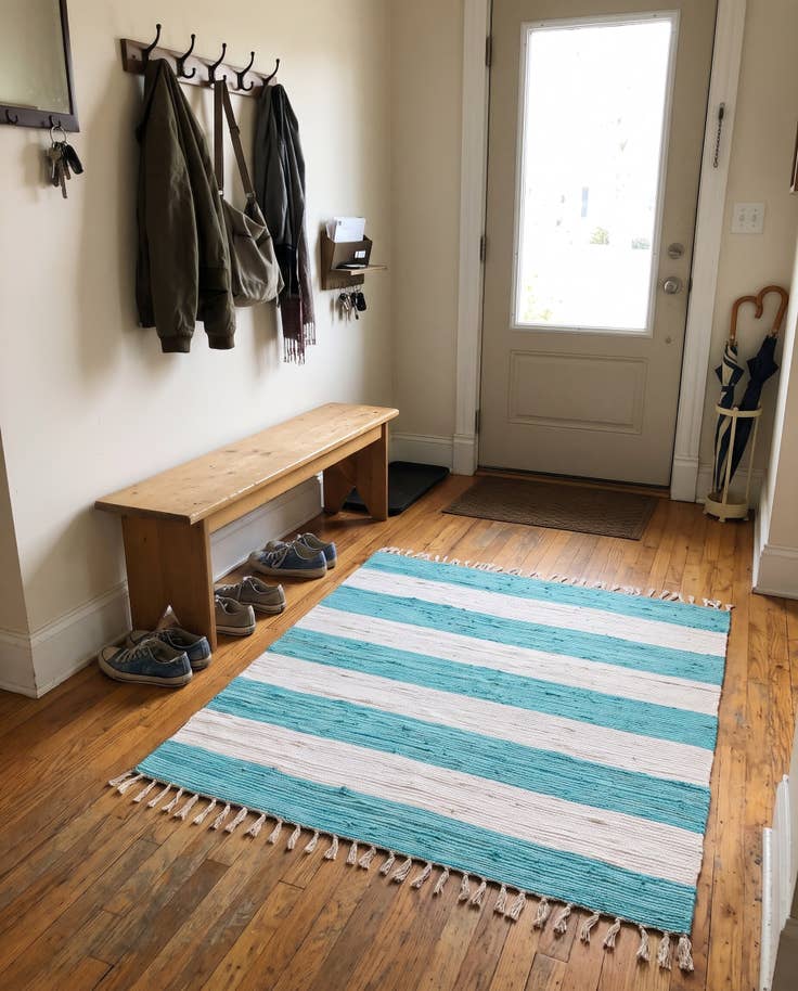 Detail image of 5' 1 x 5' 1 Flagstaff · Striped Chindi Rug