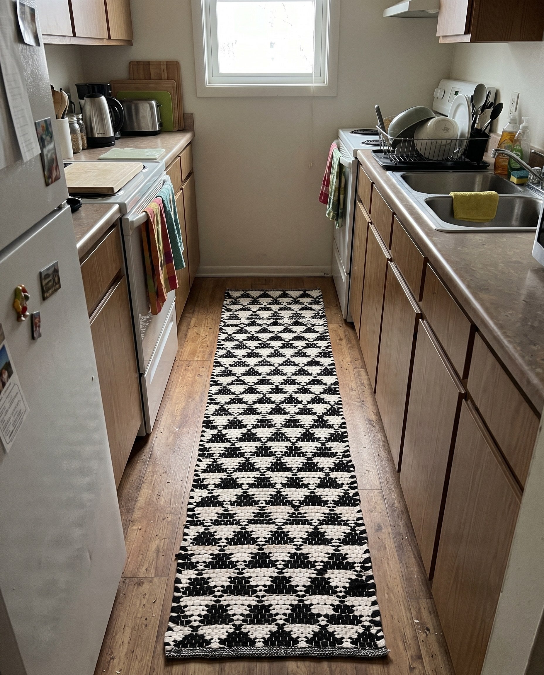 1' 2 x 5' 1 Ashby · Geometric Chindi Rug