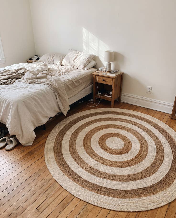 Detail image of 10' x 10' Goodwin · Border Braided Jute Rug, natural and white
