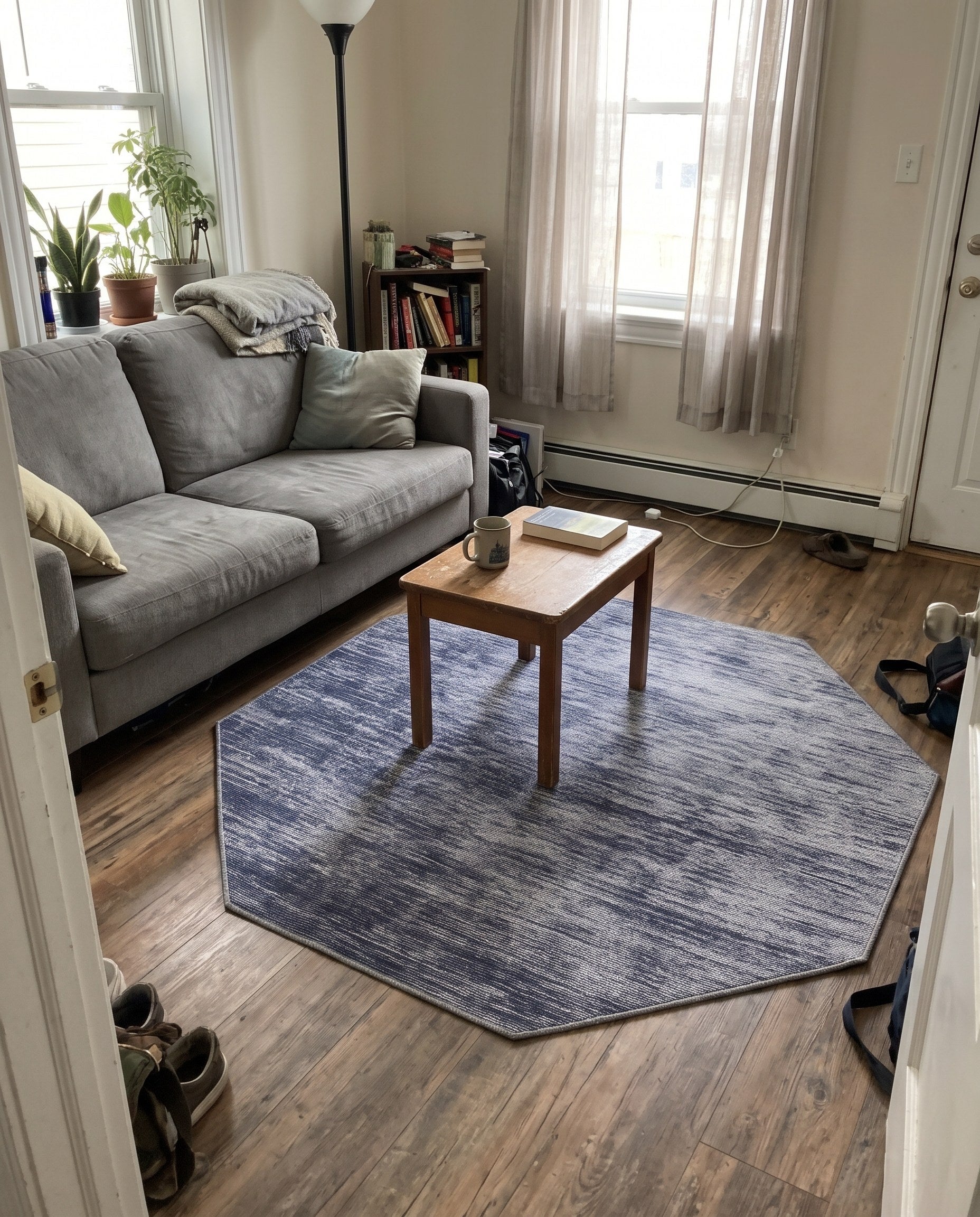 5' x 5' Prewitt · Gradient lines rug, gray and ivory