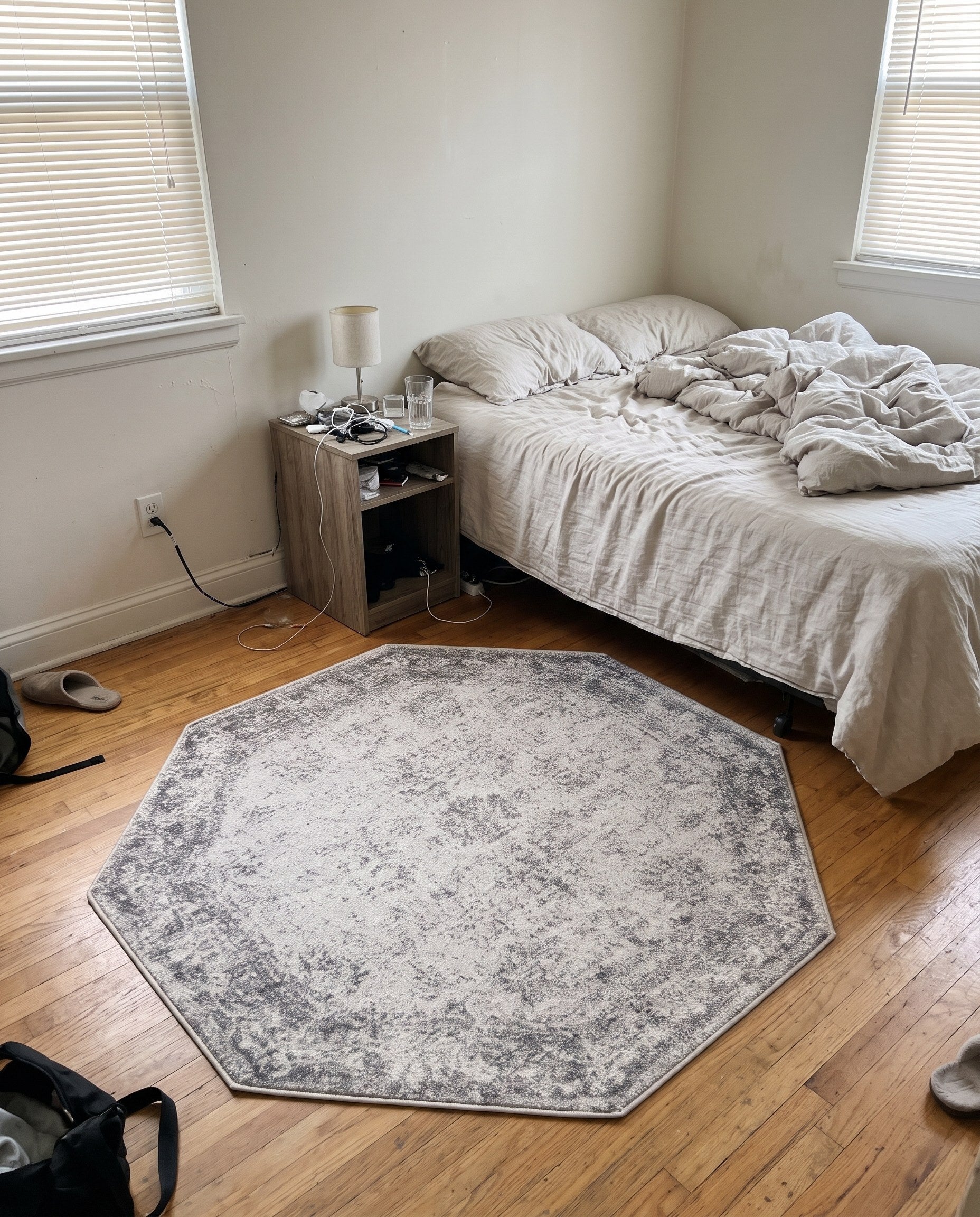 6' x 6' Blakemore · Distressed medallion rug, gray and beige