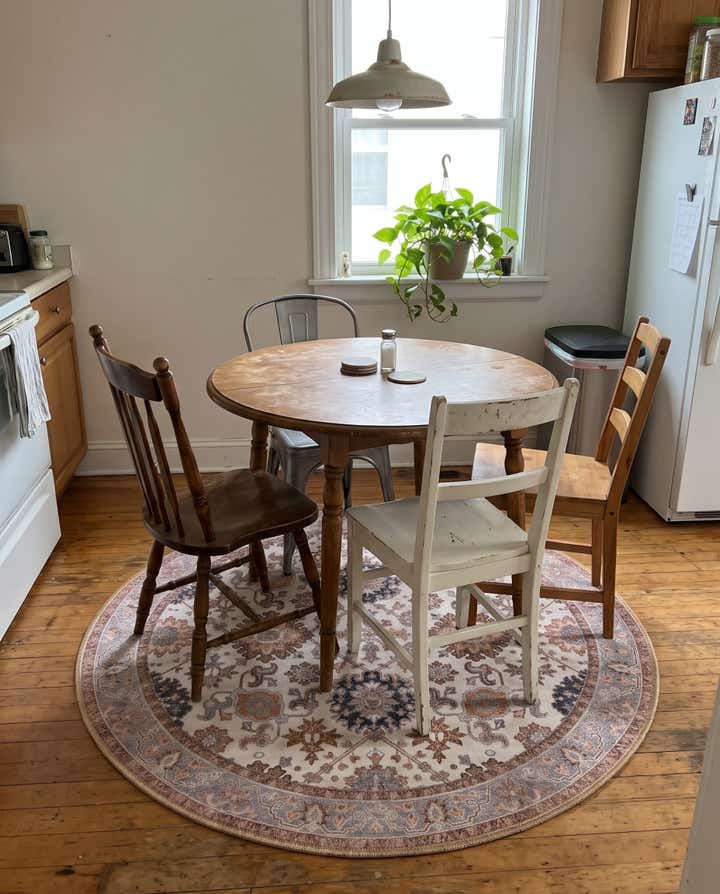 3' 6 x 3' 6 Carden · Persian medallion Washable Rug, ivory and peach