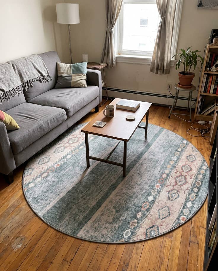 Detail image of 3' 6 x 3' 6 Dalton · Border Washable Rug, green