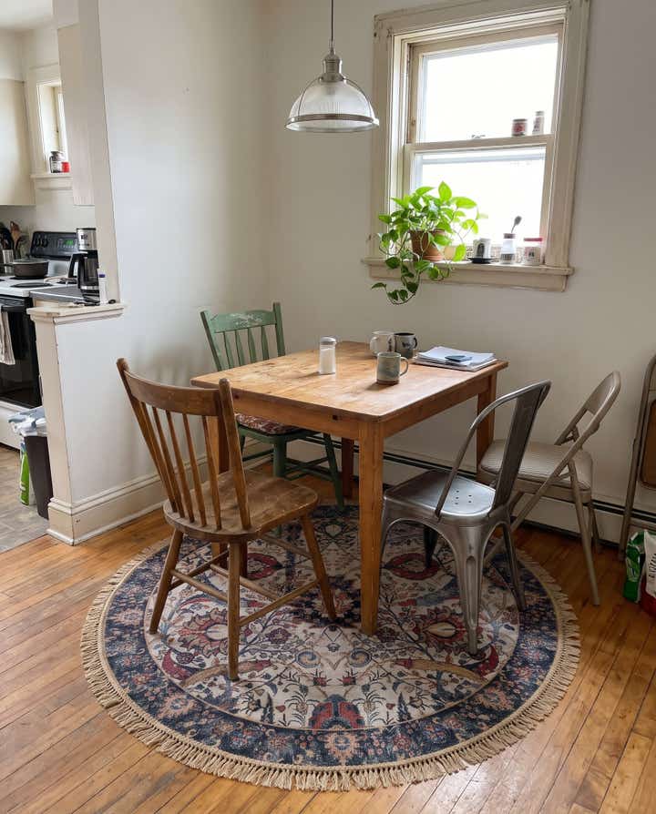 3' 6 x 3' 6 Starr · Floral Washable Rug, ivory and black