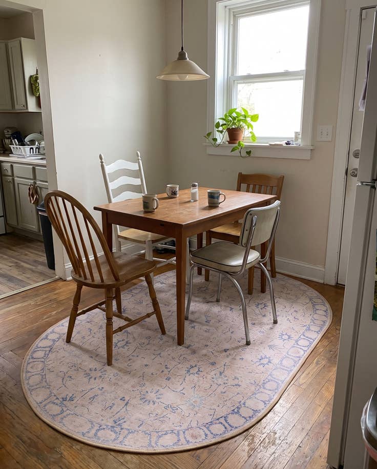 Detail image of 2' x 3' Fawcett · Border Washable Rug, beige