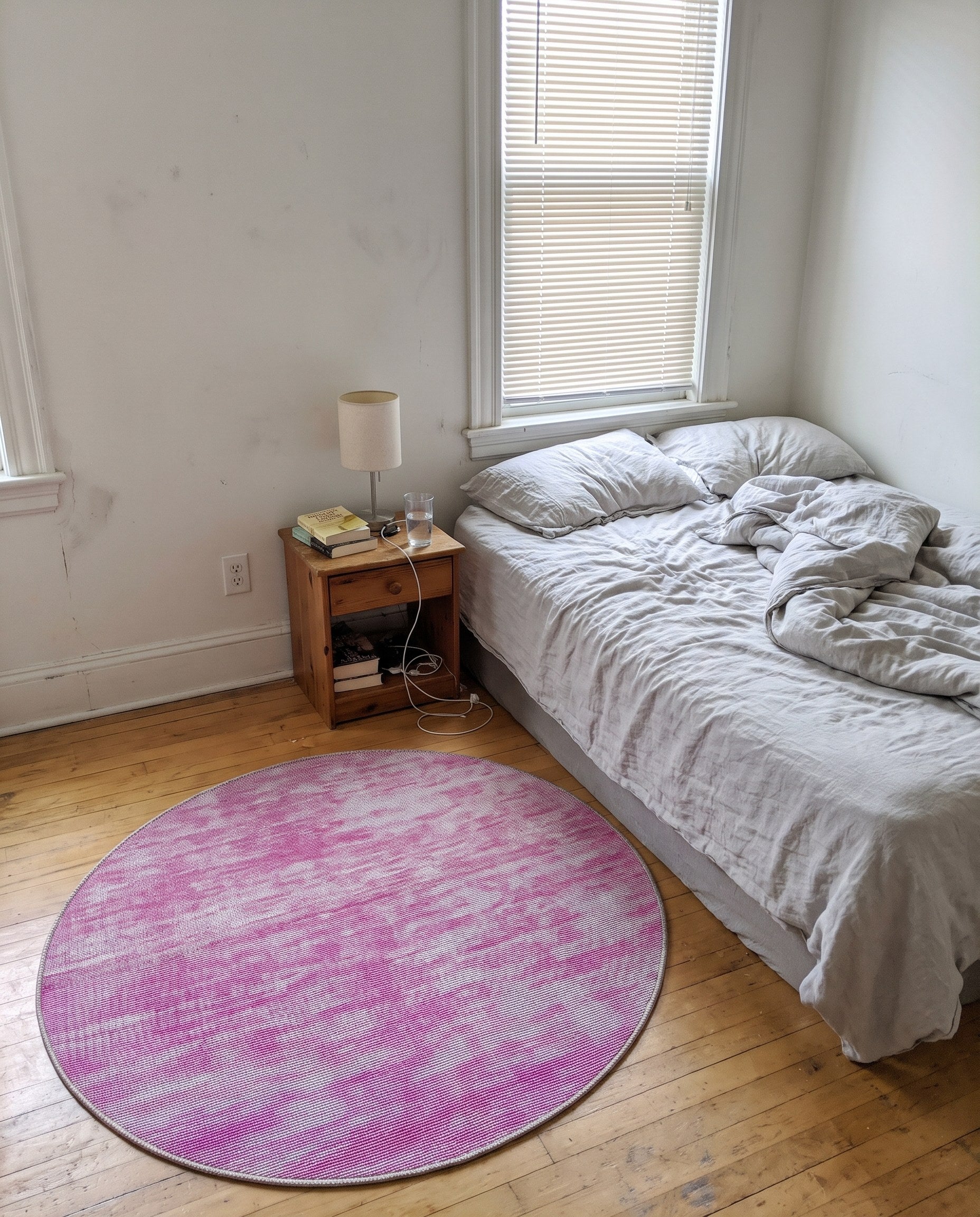 3' 6 x 3' 6 Prewitt · Solid rug, pink