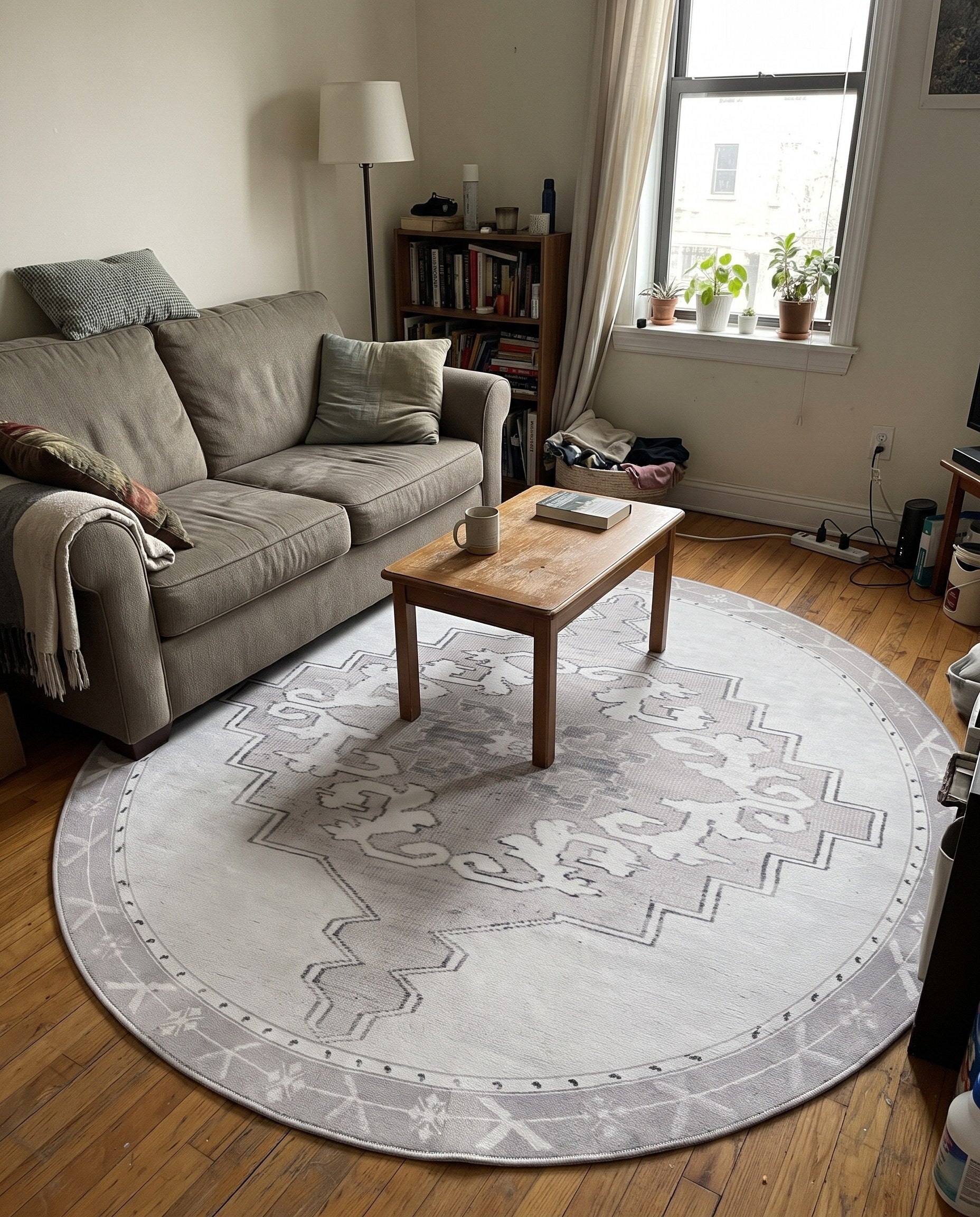 7' 7 x 7' 7 Sanderson · Medallion Washable Rug, gray and white