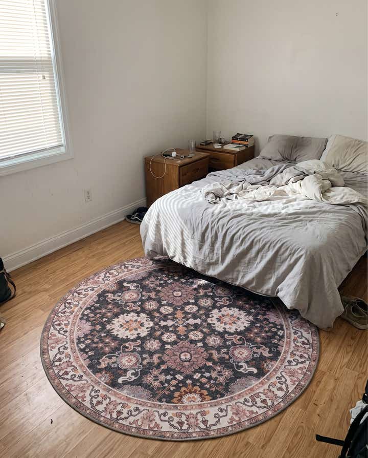 7' 10 x 7' 10 Carden · Border Washable Rug, gray