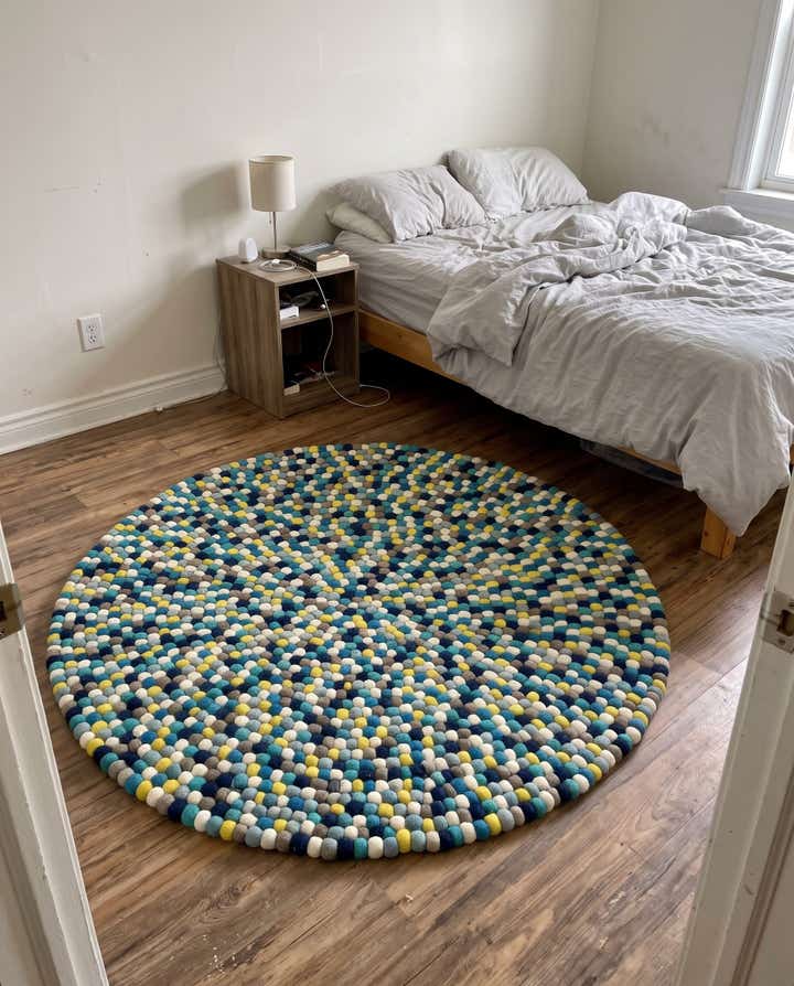 7' 10 x 7' 10 Hawthorne · Pebbled Wool Rug, blue and multicolor