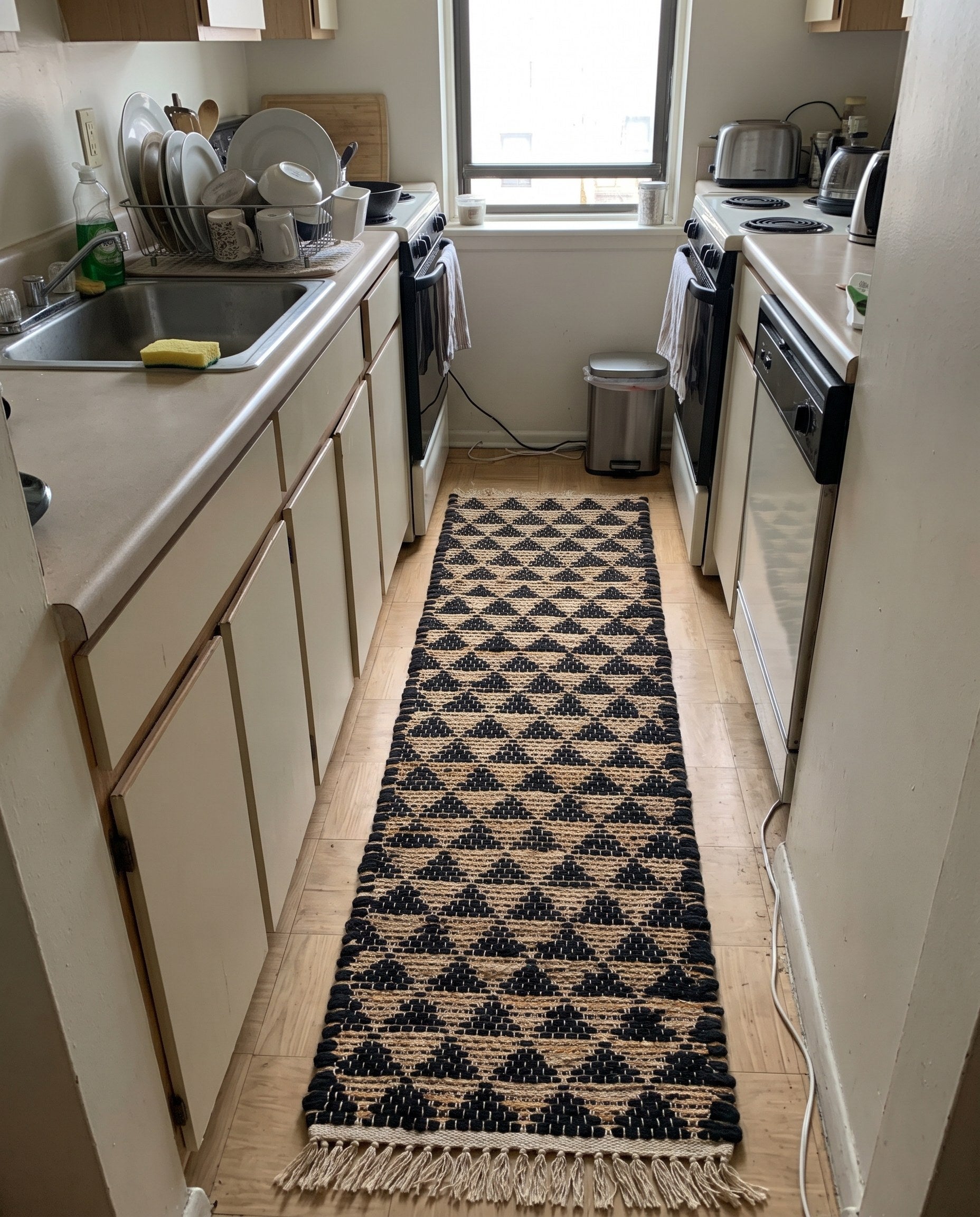 1' 2 x 5' 1 Ashby · Geometric Chindi Rug, black and natural