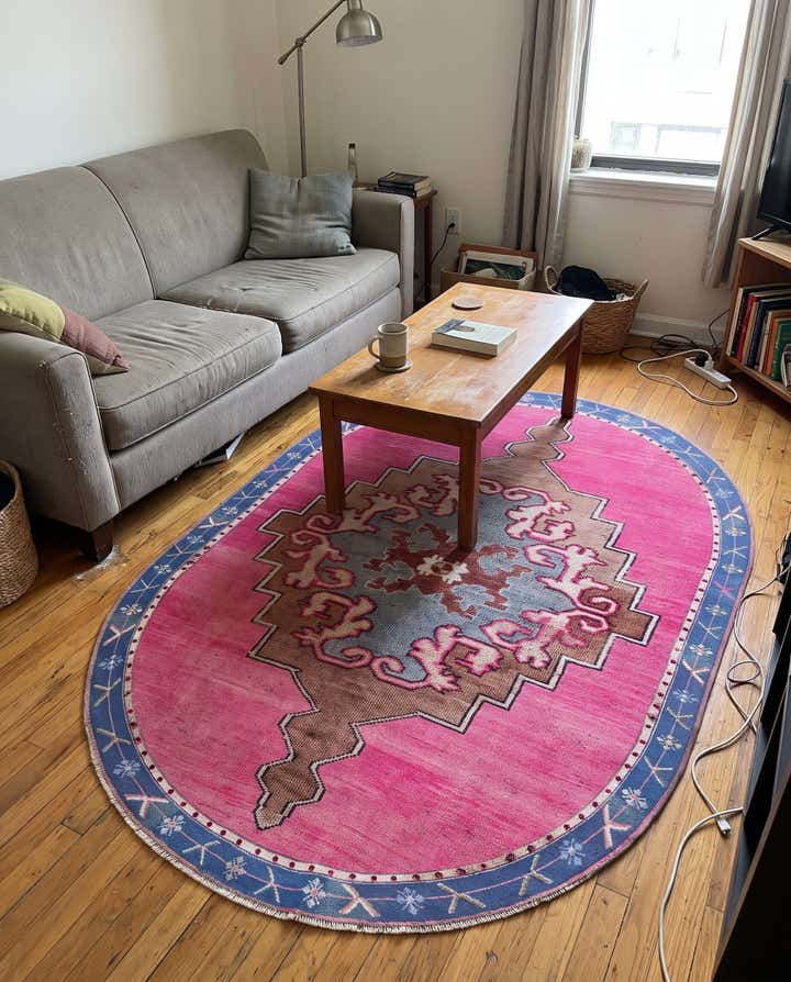7' 6 x 10' 6 Sanderson · Border Washable Rug, fushia