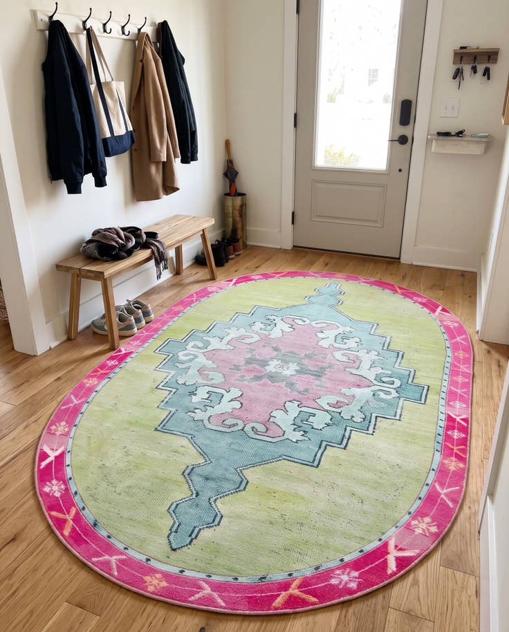 Detail image of 7' 6 x 10' 6 Sanderson · Border Washable Rug, green
