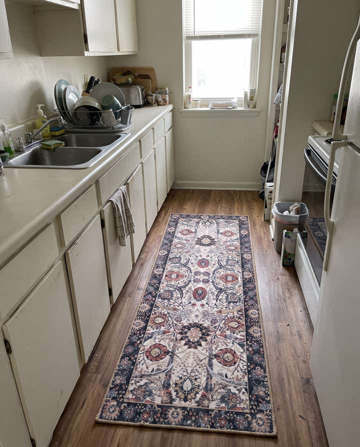 2' x 6' 1 Starr · Floral Washable Rug, ivory and black