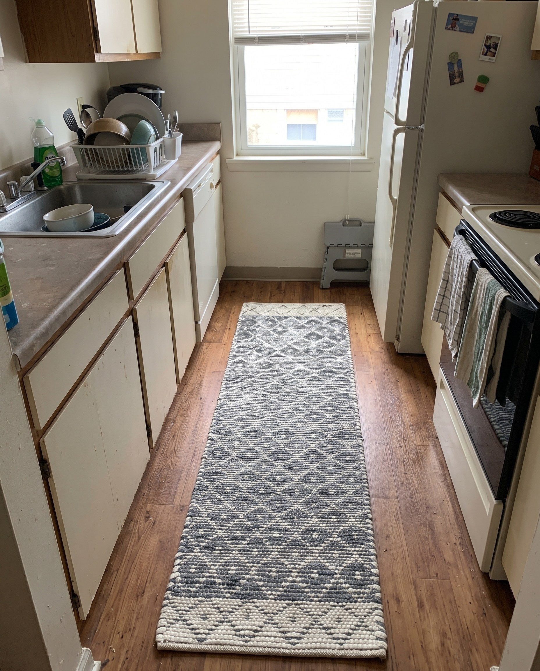 2' 2 x 8' Grove · Border Chindi Rug, gray