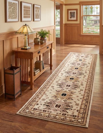 2' 7 x 10' Heris Runner Rug