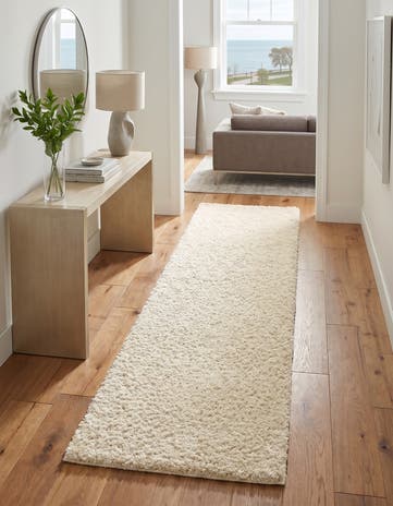 2' 7 x 10' Solid Shag Runner Rug