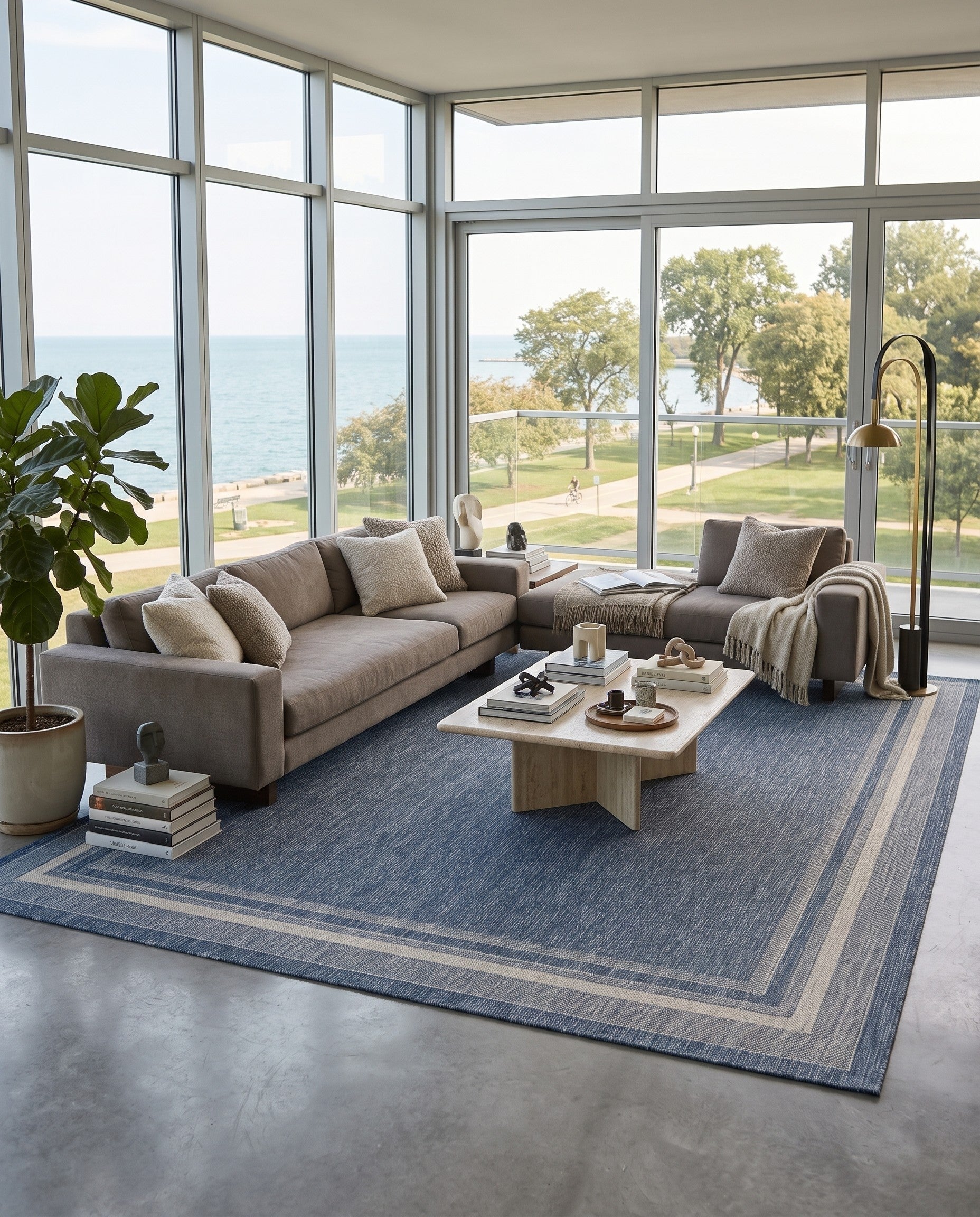 Blue Easy-Clean Border Indoor / Outdoor Rug