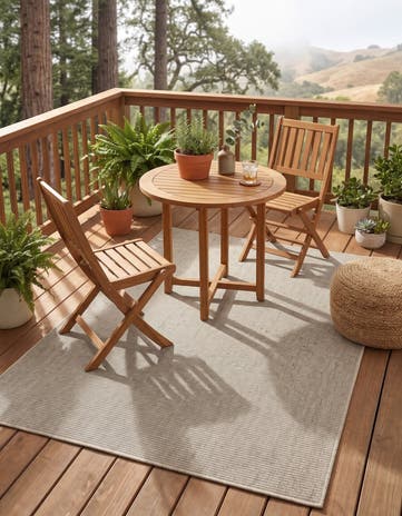 Light Gray Easy-Clean Solid Indoor / Outdoor Rug