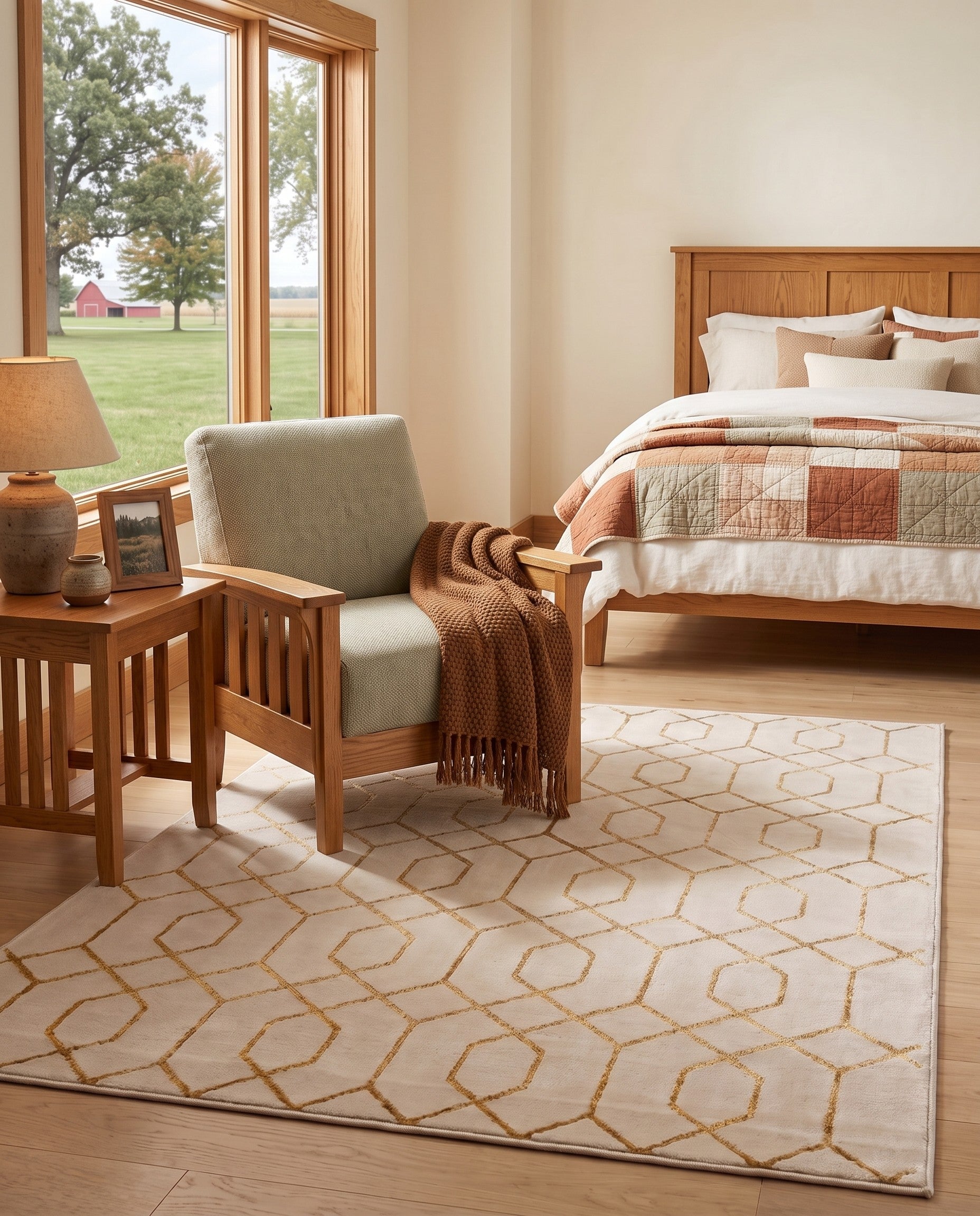 White and Gold Marilyn Monroe™ Glam Trellis Rug
