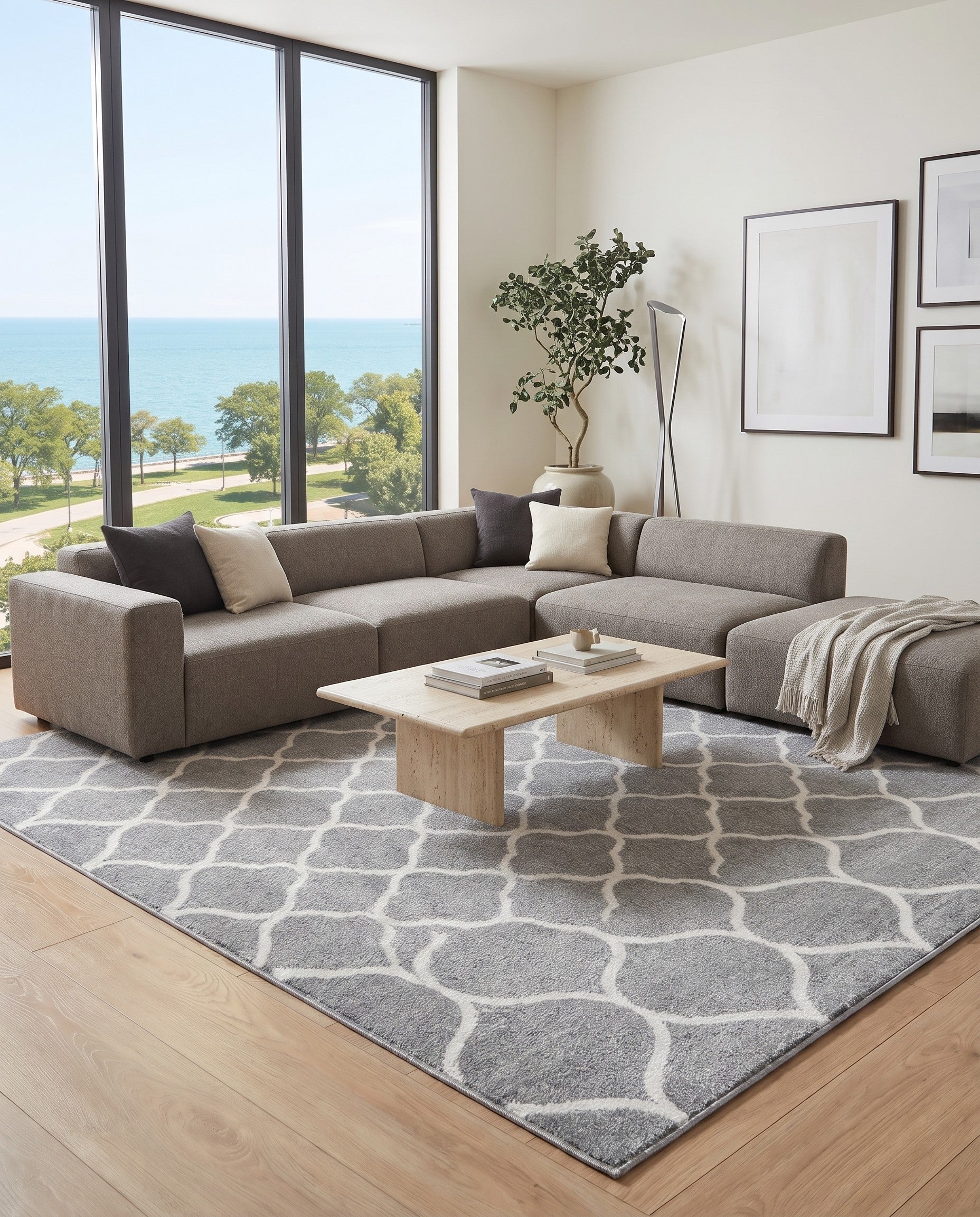 Light Gray Lattice Frieze Rug