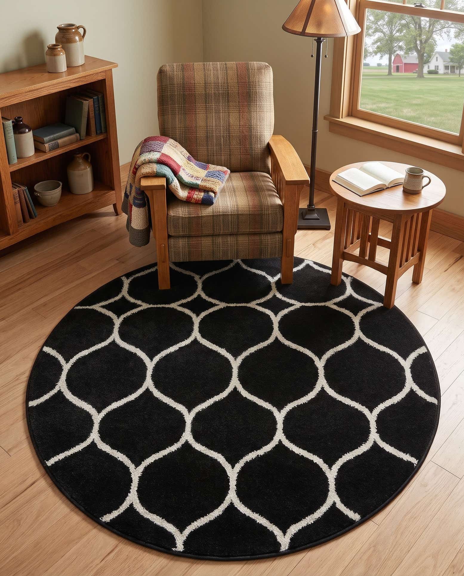 4' x 4' Lattice Frieze Livia Round Rug