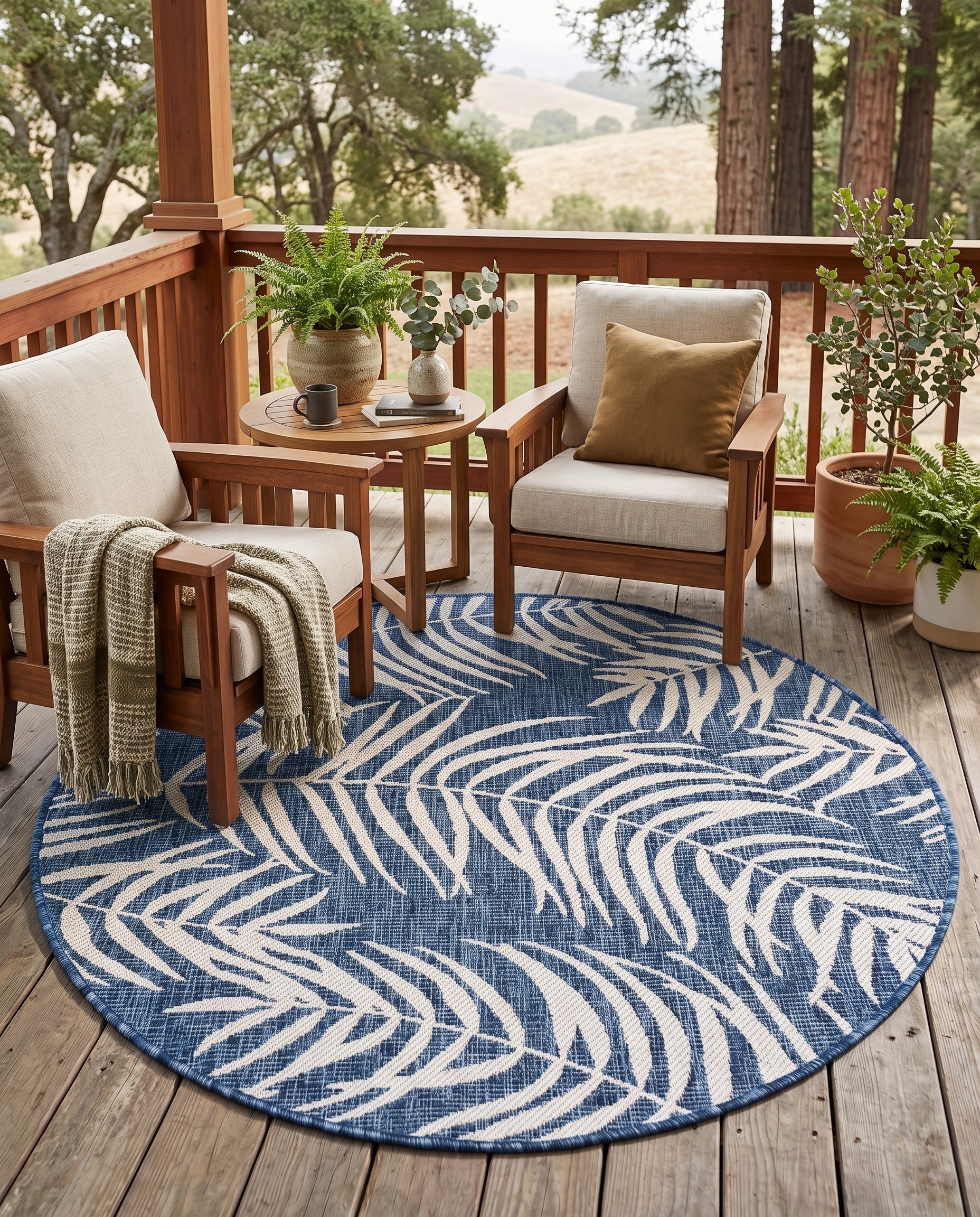 Blue Easy-Clean Botanical Indoor / Outdoor Round Rug