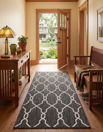 Charcoal Gray Easy-Clean Lattice Indoor / Outdoor Runner Rug