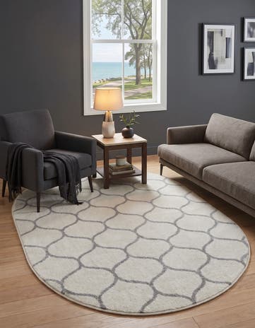 3' x 5' 3 Lattice Frieze Oval Rug