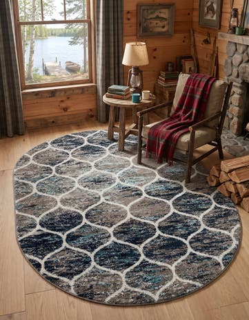 5' 3 x 8' Lattice Frieze Oval Rug