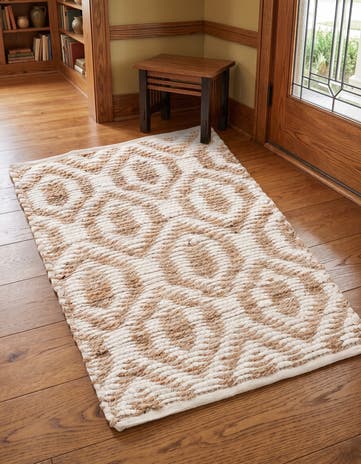 White Hand Woven Chindi Jute Rug
