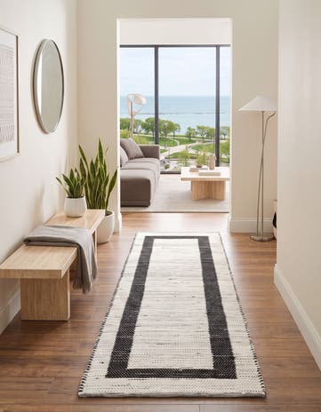 2' 7 x 10' Hand Woven Chindi Jute Runner Rug