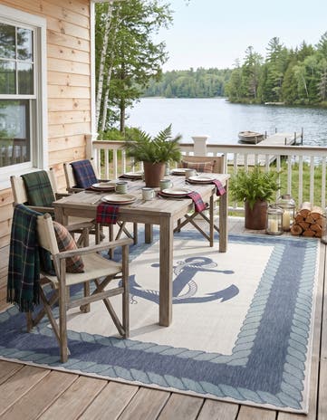 Navy Blue Easy-Clean Coastal Indoor / Outdoor Rug