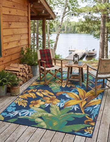 4' x 6' Easy-Clean Botanical Indoor / Outdoor Rug