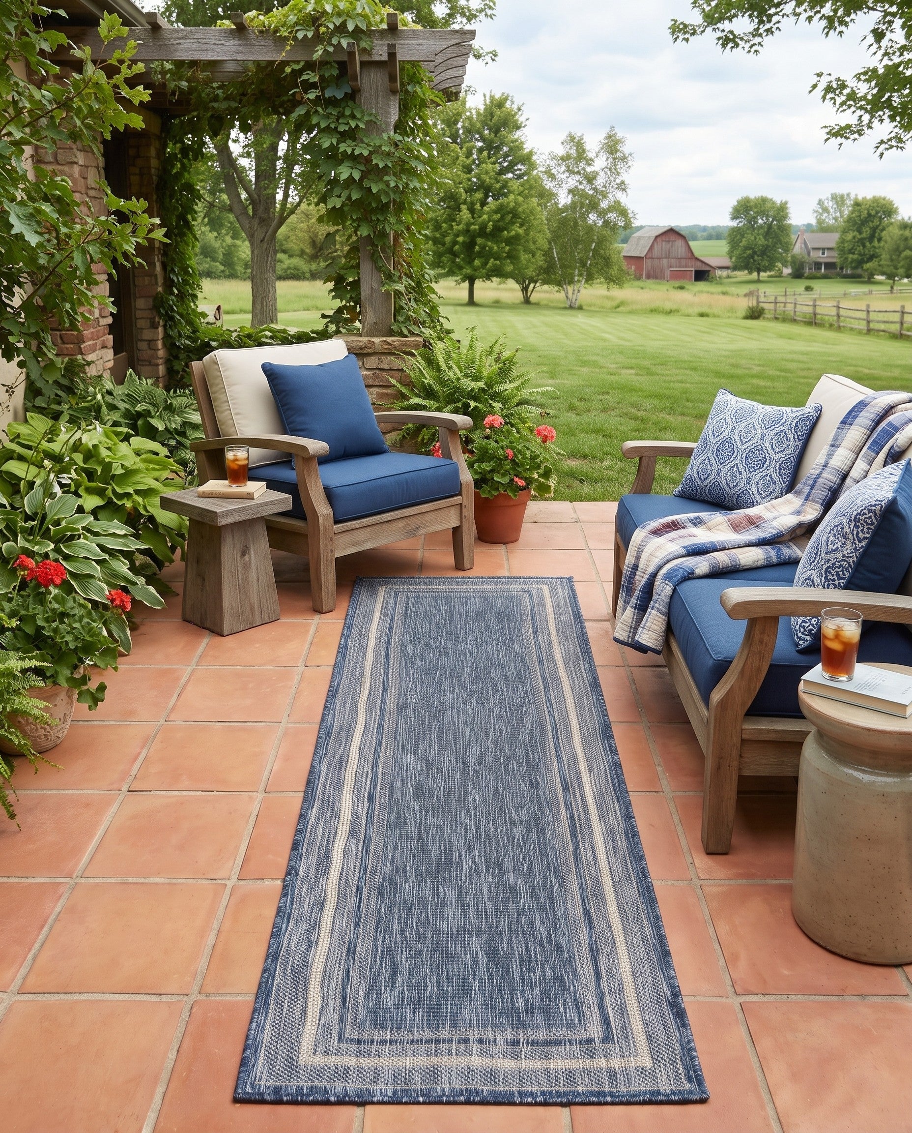 2' x 8' Easy-Clean Seabreeze Border Indoor / Outdoor Runner Rug