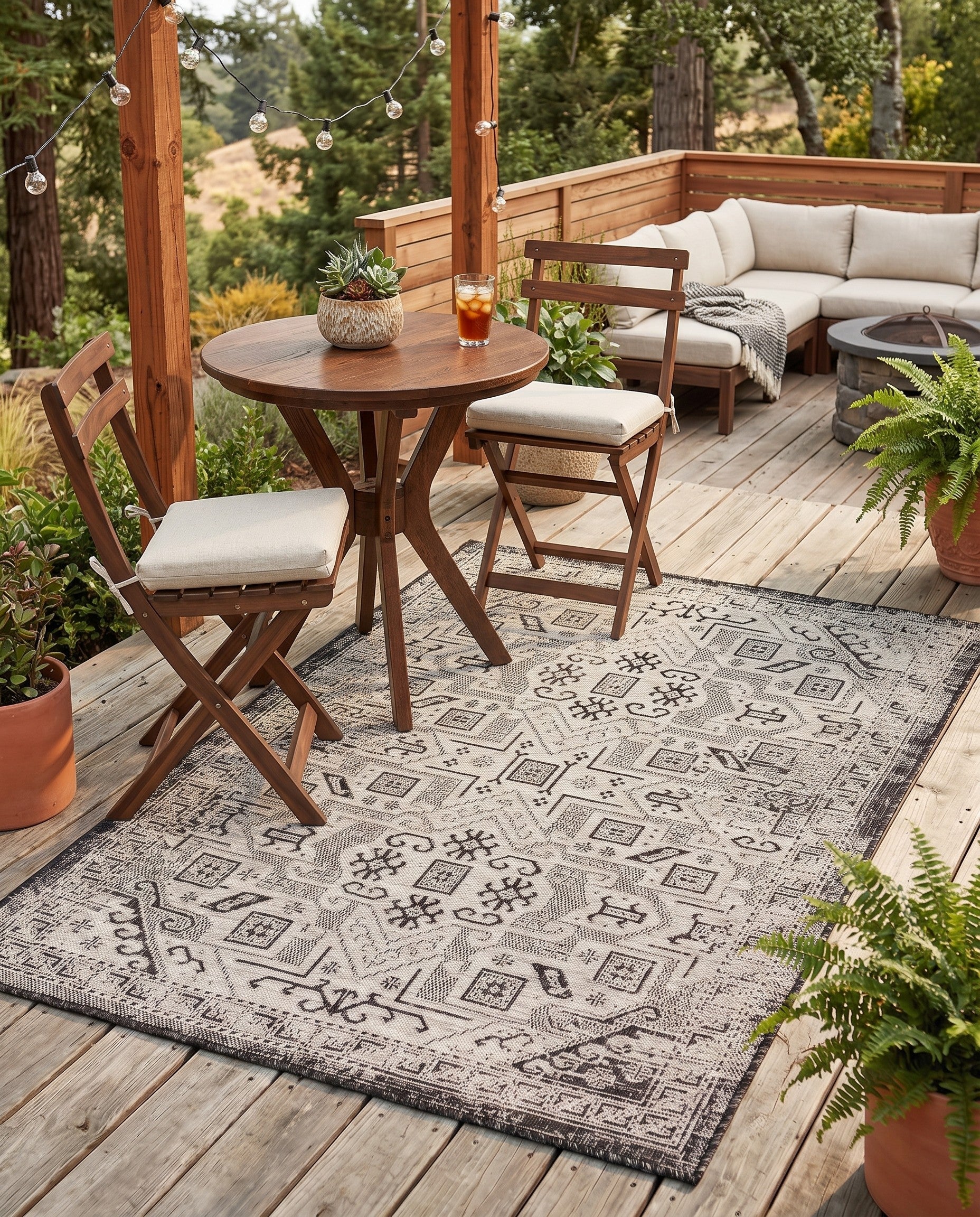 Charcoal Gray Easy-Clean Aztec Indoor / Outdoor Rug