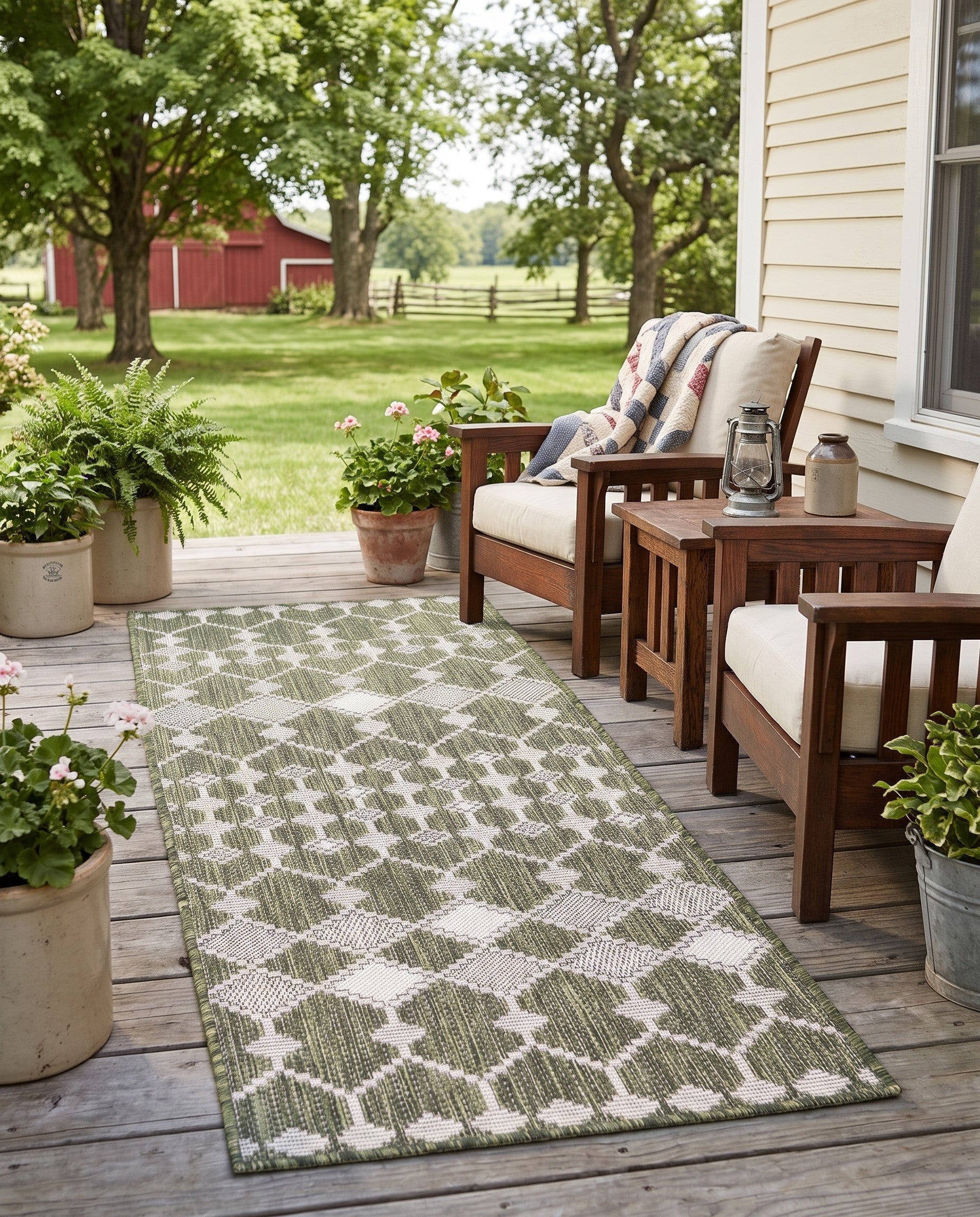 Green Easy-Clean Lattice Indoor / Outdoor Runner Rug