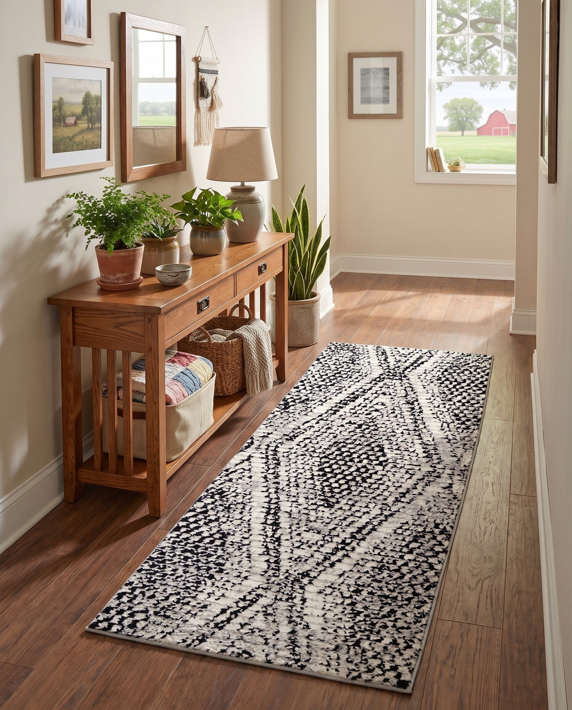 Black and White Tagine Runner Rug