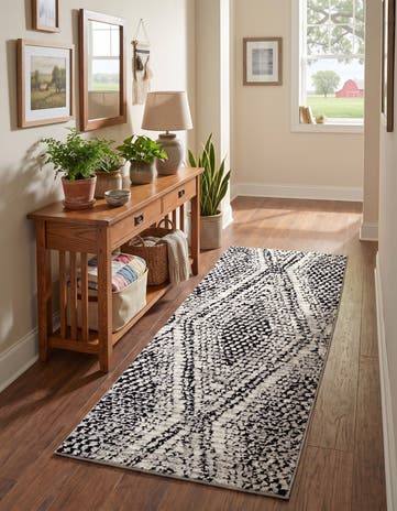 Black and White Tagine Runner Rug