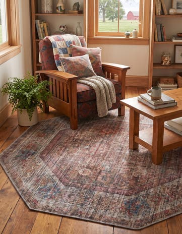 5' 3 x 5' 3 Washable Nostalgia Octagon Rug