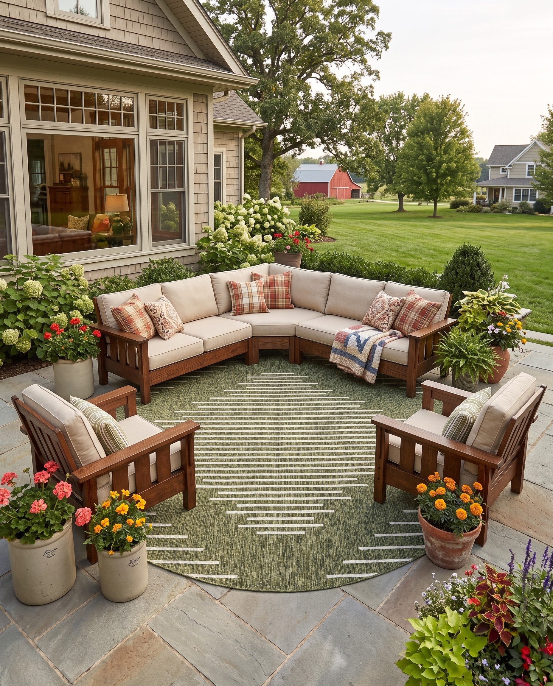 13' x 13' Easy-Clean Modern Indoor / Outdoor Round Rug