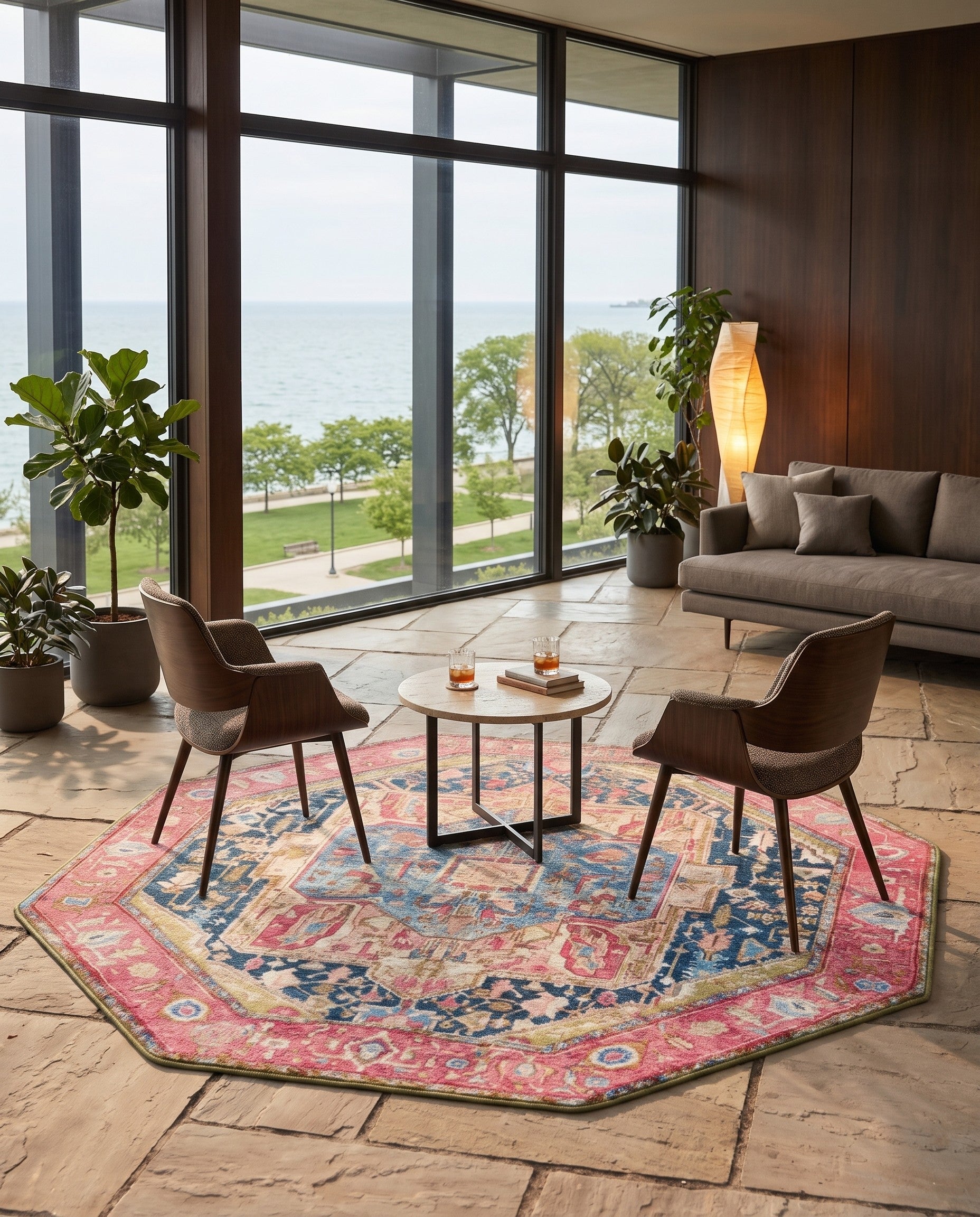 Easy-Clean Traditional Indoor / Outdoor Octagon Rug