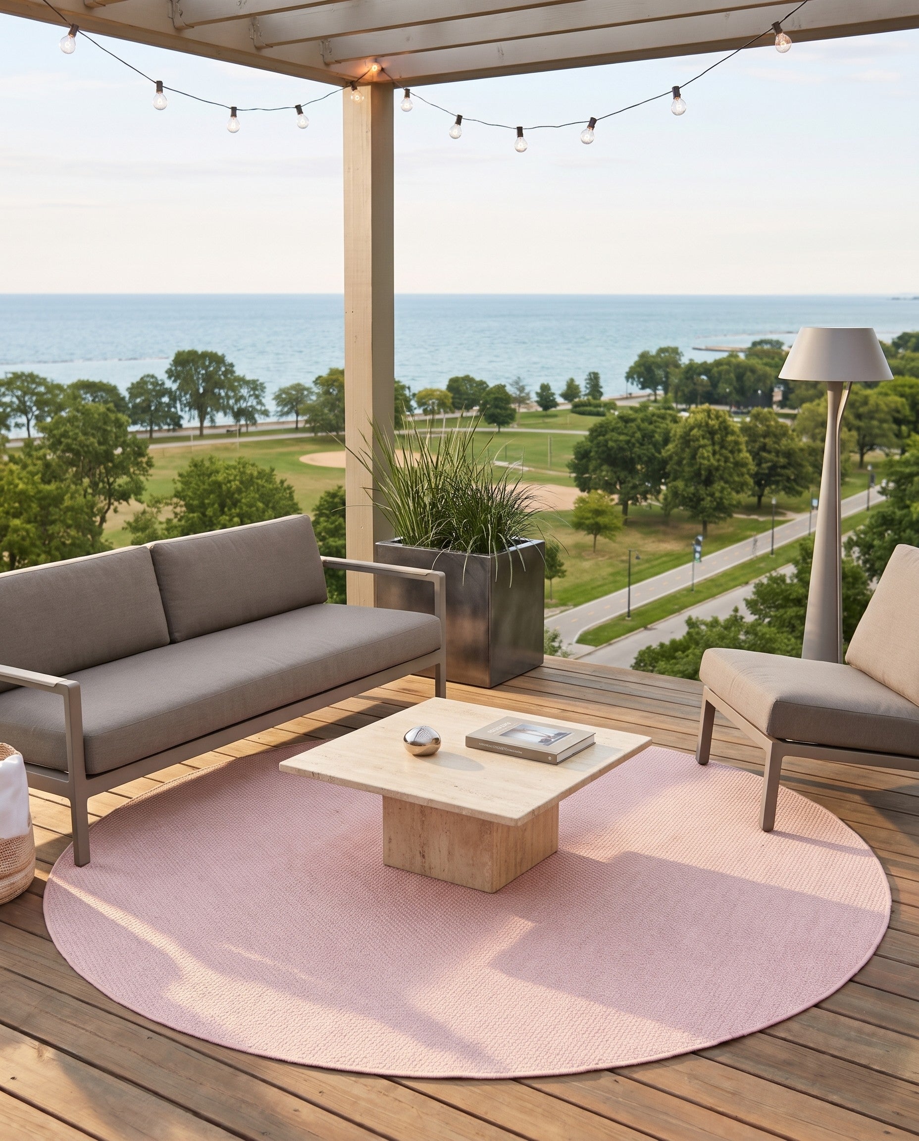 7' 10 x 7' 10 Easy-Clean Solid Indoor / Outdoor Round Rug