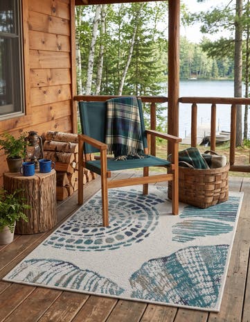 Ivory Easy-Clean Coastal Indoor / Outdoor Rug