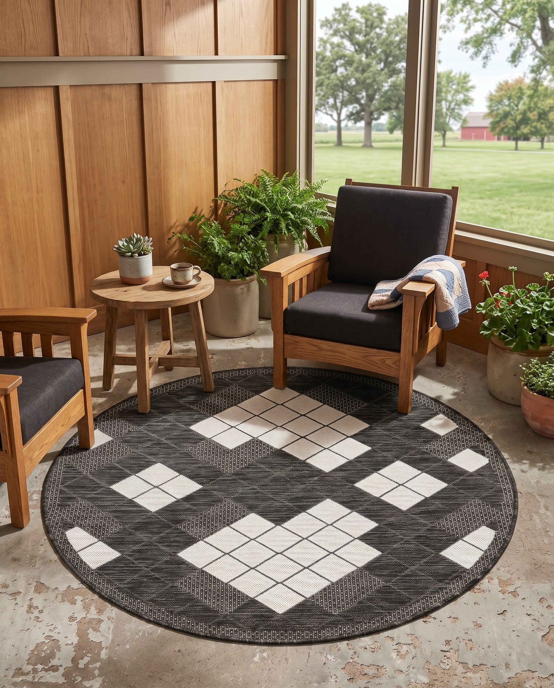 Black and White Easy-Clean Modern Indoor / Outdoor Round Rug