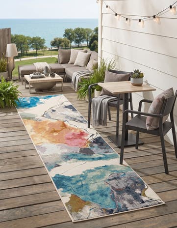 2' x 8' Easy-Clean Modern Indoor / Outdoor Runner Rug