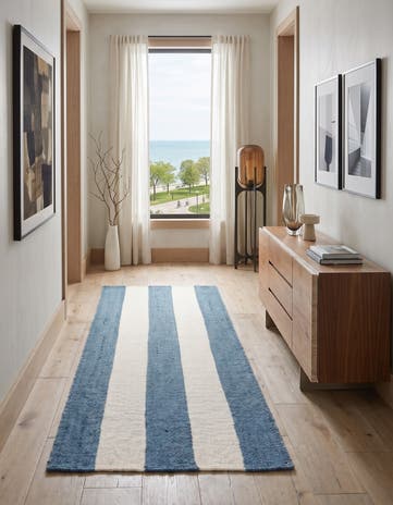 2' 7 x 10' Hand Woven Jill Zarin Hamptons Runner Rug