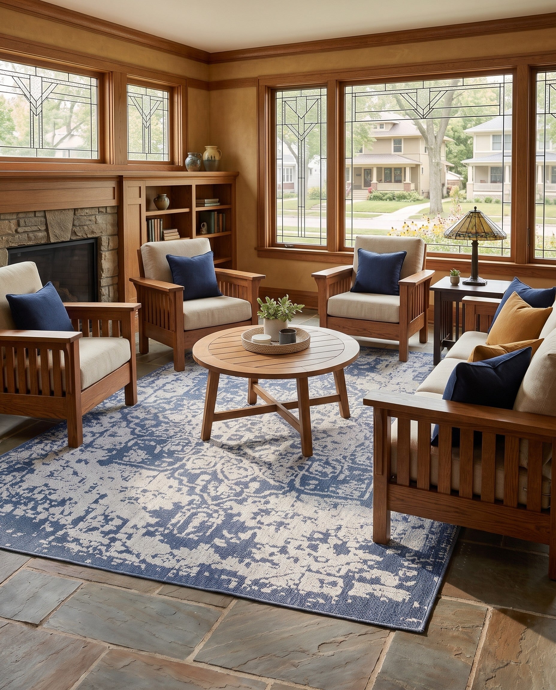 Navy Blue Easy-Clean Traditional Indoor / Outdoor Rug