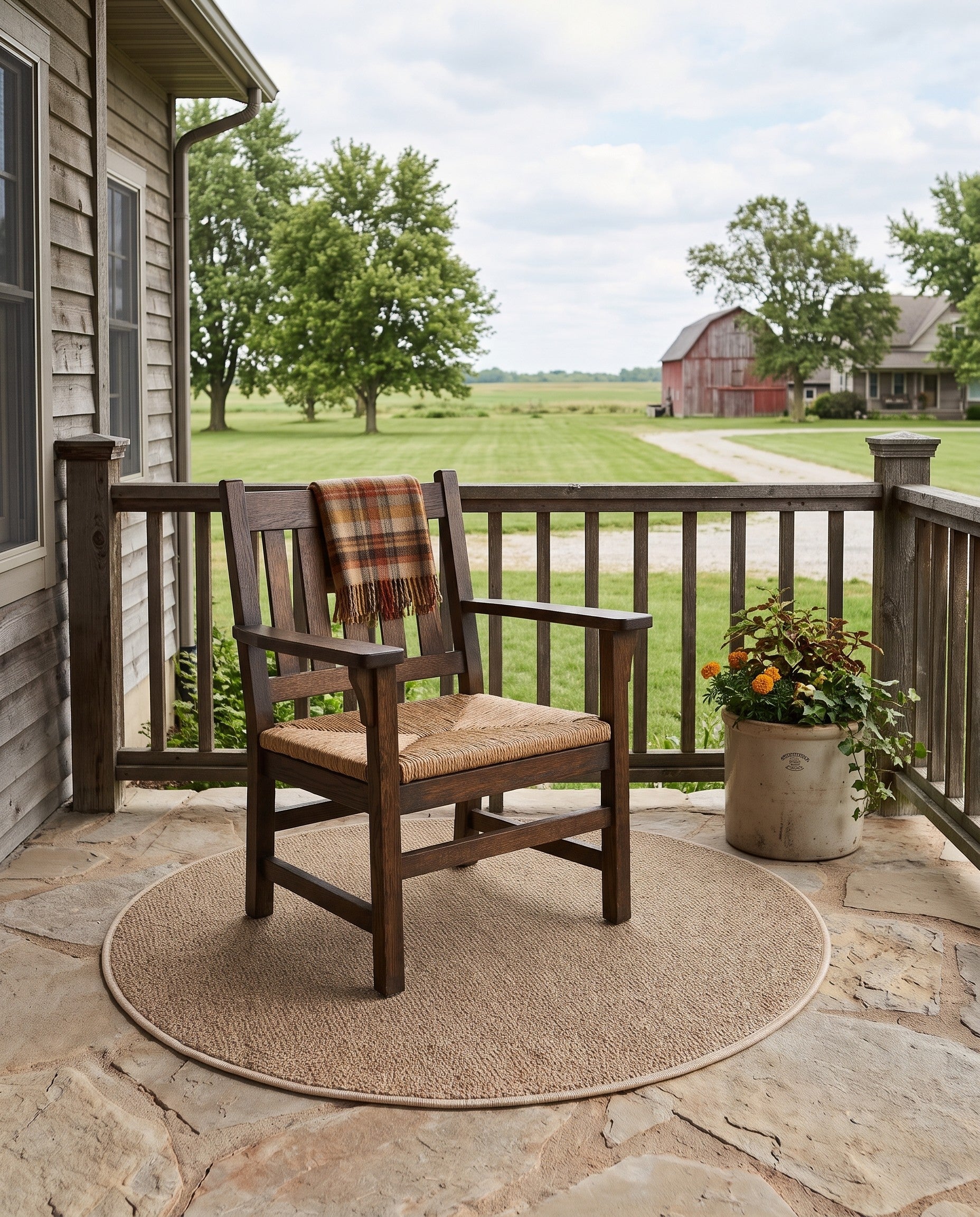 Beige Easy-Clean Shorelark Solid Indoor / Outdoor Round Rug