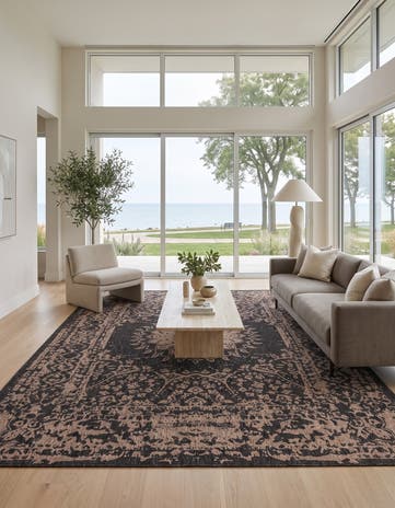 Black Easy-Clean Traditional Indoor / Outdoor Rug