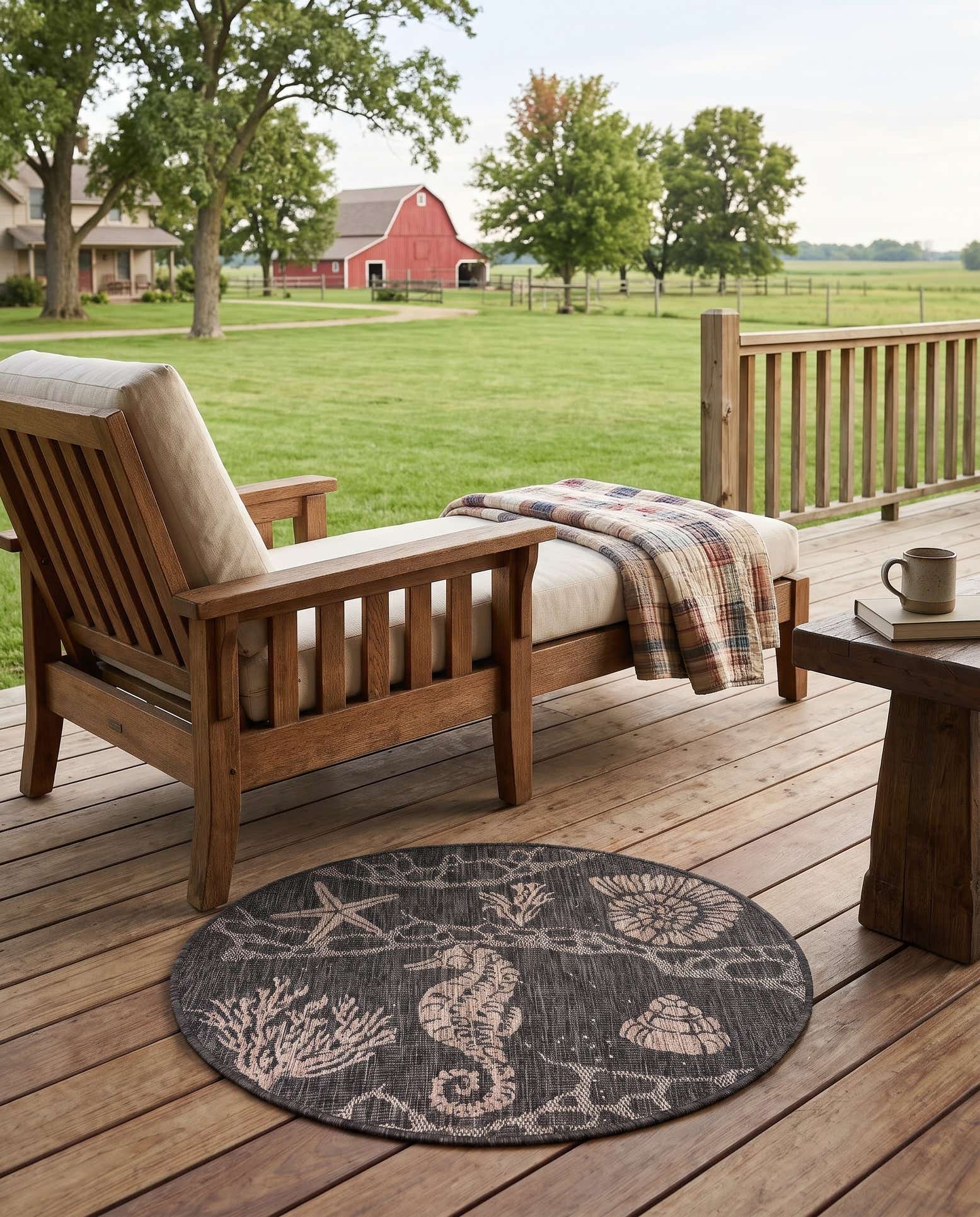 3' x 3' Easy-Clean Coastal Indoor / Outdoor Round Rug